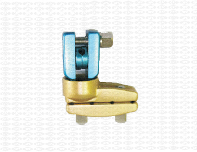 Multiaxis Mini L Clamp for 4.5mm Rod